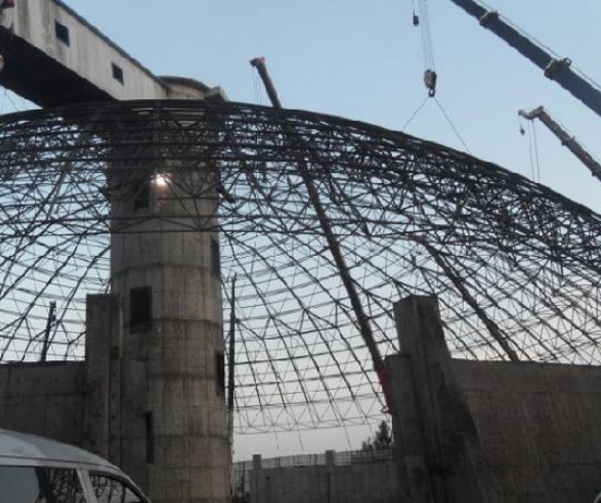 平度网架分条或分块安装法