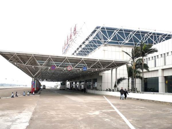 平度汽车站网架实例